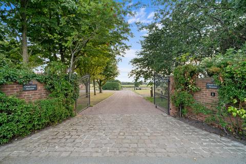 6 bedroom detached house for sale, Tilston Road, Malpas, Cheshire SY14 7DF