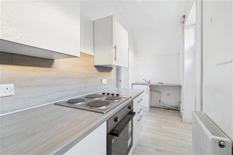 2 bedroom detached house to rent, Poplar Street, Stanley