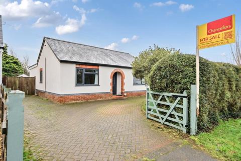 3 bedroom detached bungalow for sale, Middleton Cheney,  Banbury,  Oxfordshire,  OX17