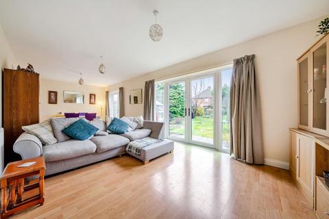 3 bedroom detached bungalow for sale, Middleton Cheney,  Banbury,  Oxfordshire,  OX17