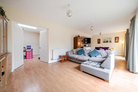 3 bedroom detached bungalow for sale, Middleton Cheney,  Banbury,  Oxfordshire,  OX17