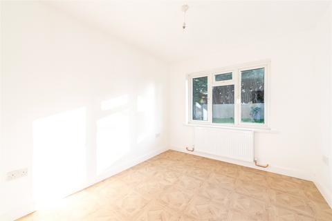 undefined, Irvine Drive, Stoke Mandeville, Aylesbury, Buckinghamshire, HP22