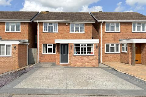 3 bedroom detached house for sale, Milburn Grove, Bingham