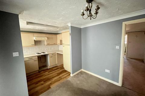 undefined, Elan Close, Wymondham