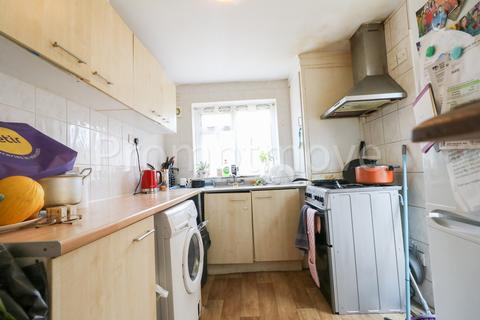 undefined, Hayhurst Road Luton LU4 0DA