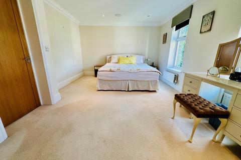 undefined, Beulah Court, 47 Beech Hill, EN4 0J