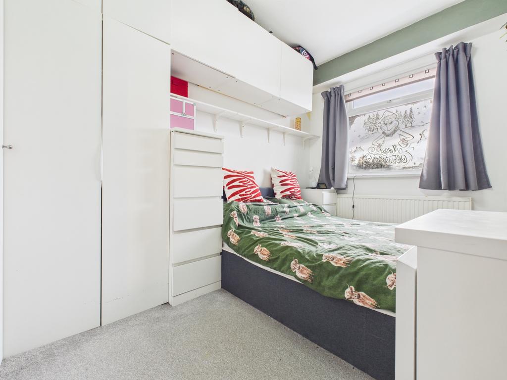 Cam03729 g0 pr0195 still005