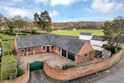 4 bedroom bungalow for sale, Soar Road, Quorn