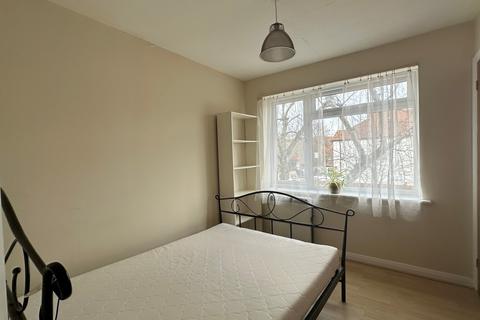 undefined, Bierton Court, London SW19