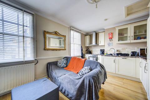 undefined, Fulham Road, Fulham Broadway, London, SW6