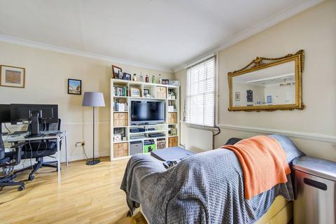 1 bedroom flat to rent, Fulham Road, Fulham Broadway, London, SW6