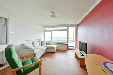 undefined, Tunworth Crescent, Roehampton, London, SW15