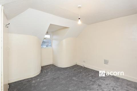 2 bedroom flat to rent, Ravensbourne Road London SE6