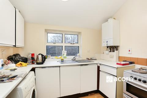 2 bedroom flat to rent, Ravensbourne Road London SE6