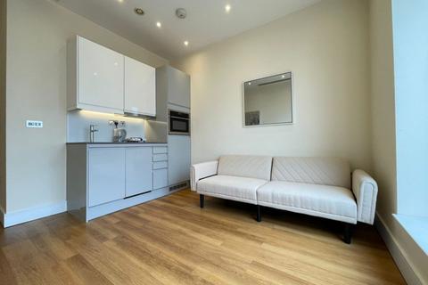 1 bedroom flat for sale, Atria House, Bath Road, Slough, SL1