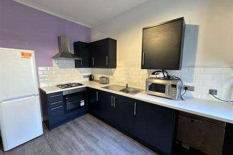 1 bedroom in a house share to rent, Halsbury Road, Liverpool L6