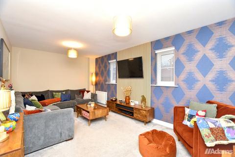 3 bedroom semi-detached house for sale, Sawston Cross, Sandymoor