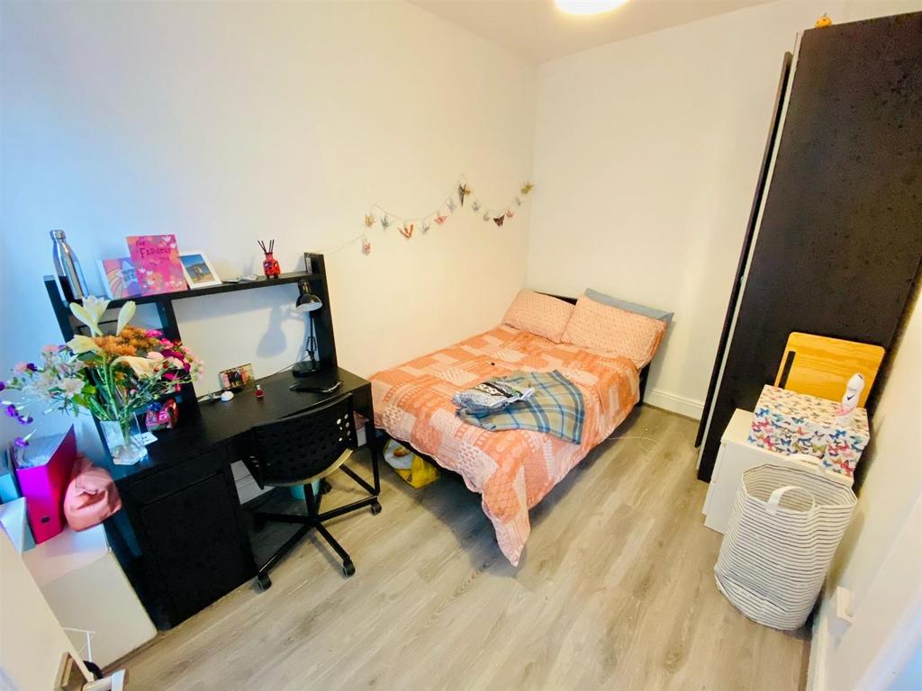 Bedroom 2.jpg
