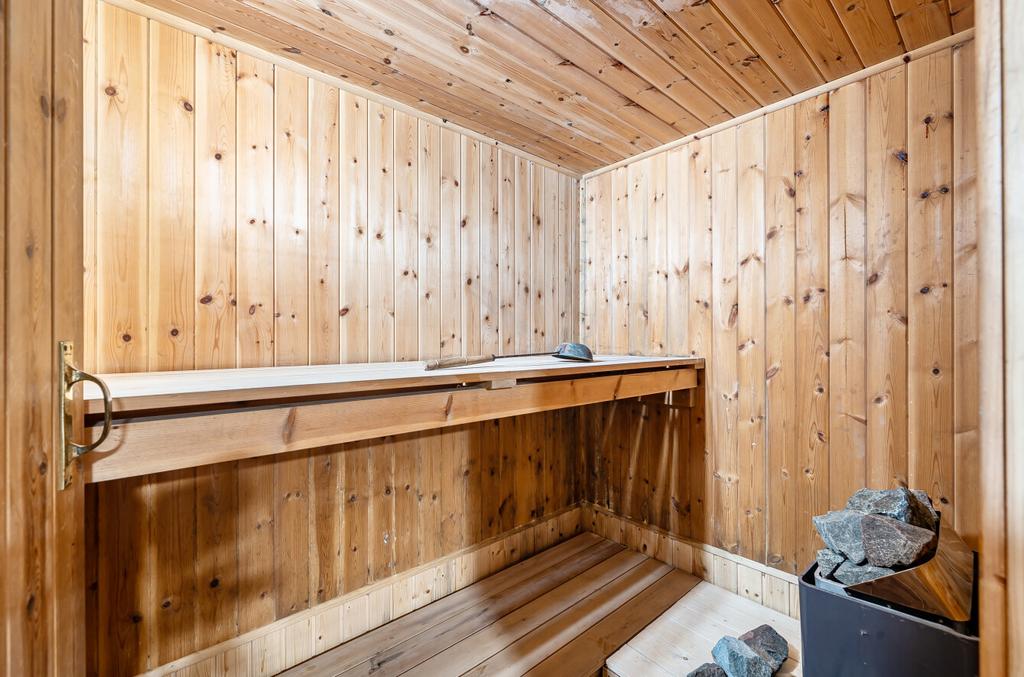 1387105-11-693ade...