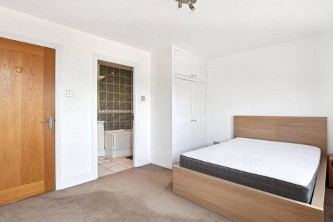 3 bedroom apartment to rent, Palgrave Gardens, London NW1