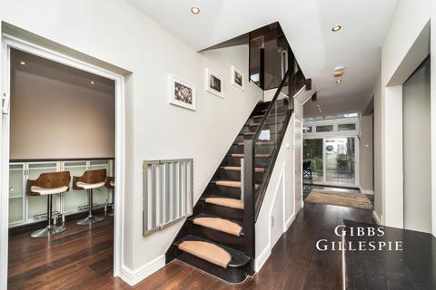 undefined, Sandall Road, London, W5
