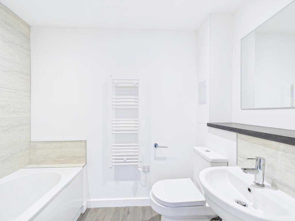 Cam01909 g0 pr0444 still006