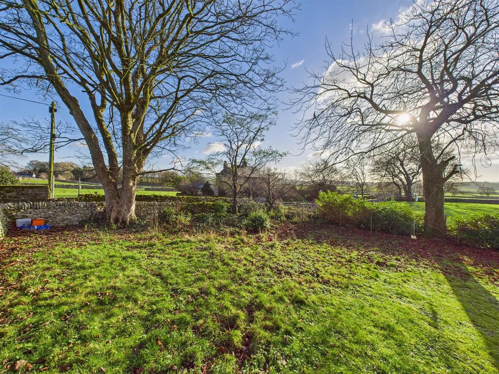 CAM04279 G0-PR0258-STILL024.jpg