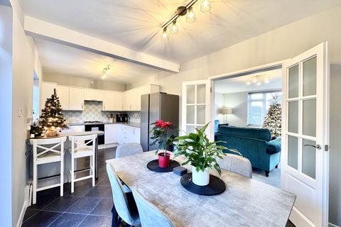 3 bedroom semi-detached house for sale, Lynton Way, St Helens