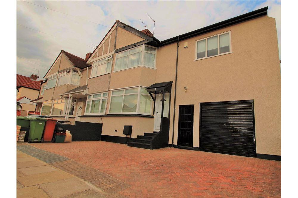 Sunland Avenue, South Bexleyheath, Kent 4 bed end of terrace house £