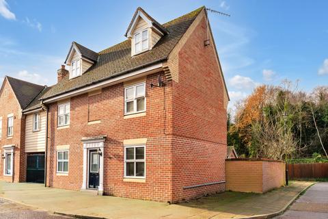5 bedroom detached house for sale, Hatcher Crescent, Colchester, CO2