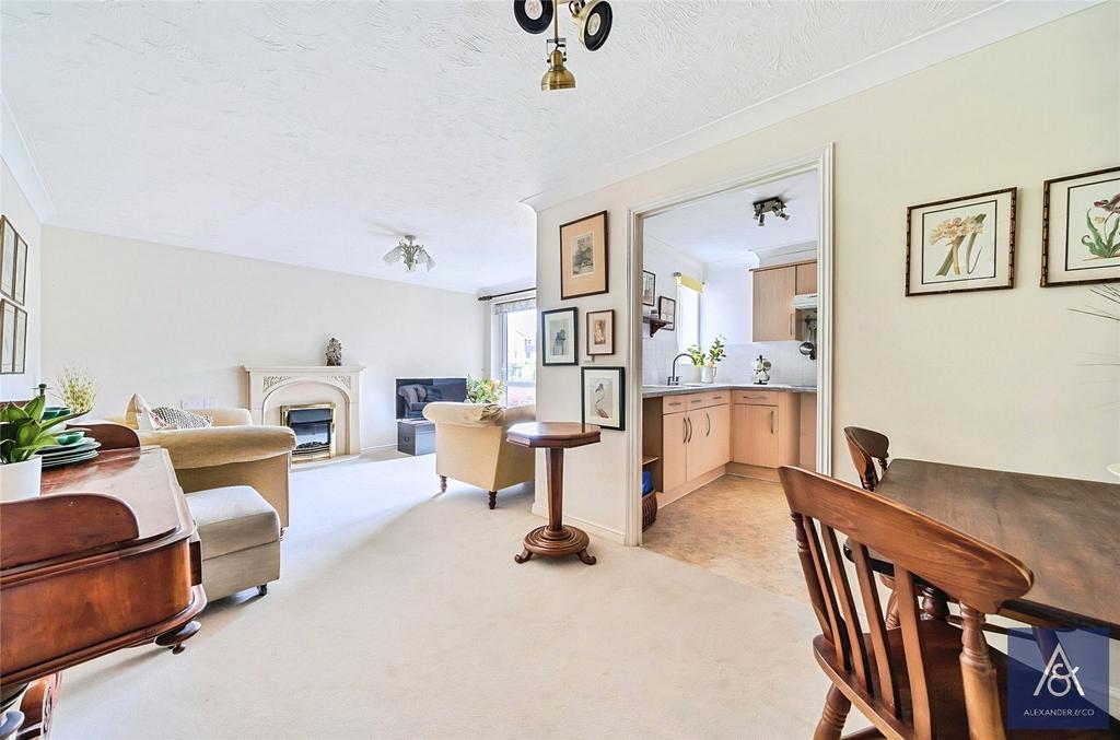Living/Dining Room