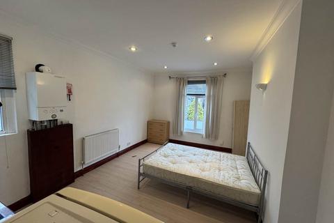 undefined, Claude Road