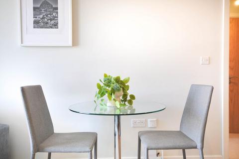 undefined, 1 Bedroom Apartment – Bridgewater Gate, Salford