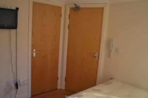 undefined, Salisbury Road