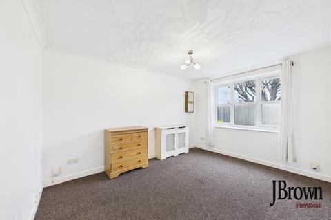 1 bedroom flat for sale, Dock Road, Tilbury, Essex, RM18