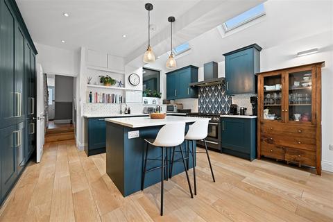 undefined, Purves Road, Kensal Green, NW10 5ST