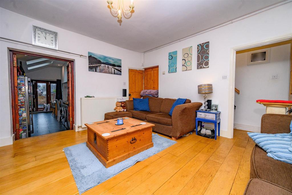Living Room 2.png