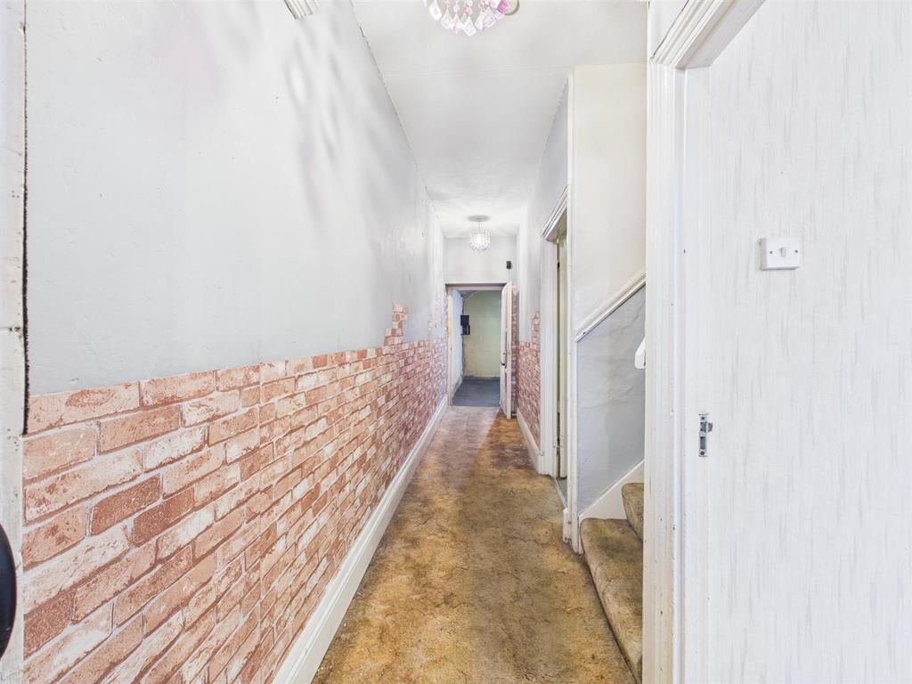 CAM05474 G0-PR0045-STILL004.jpg