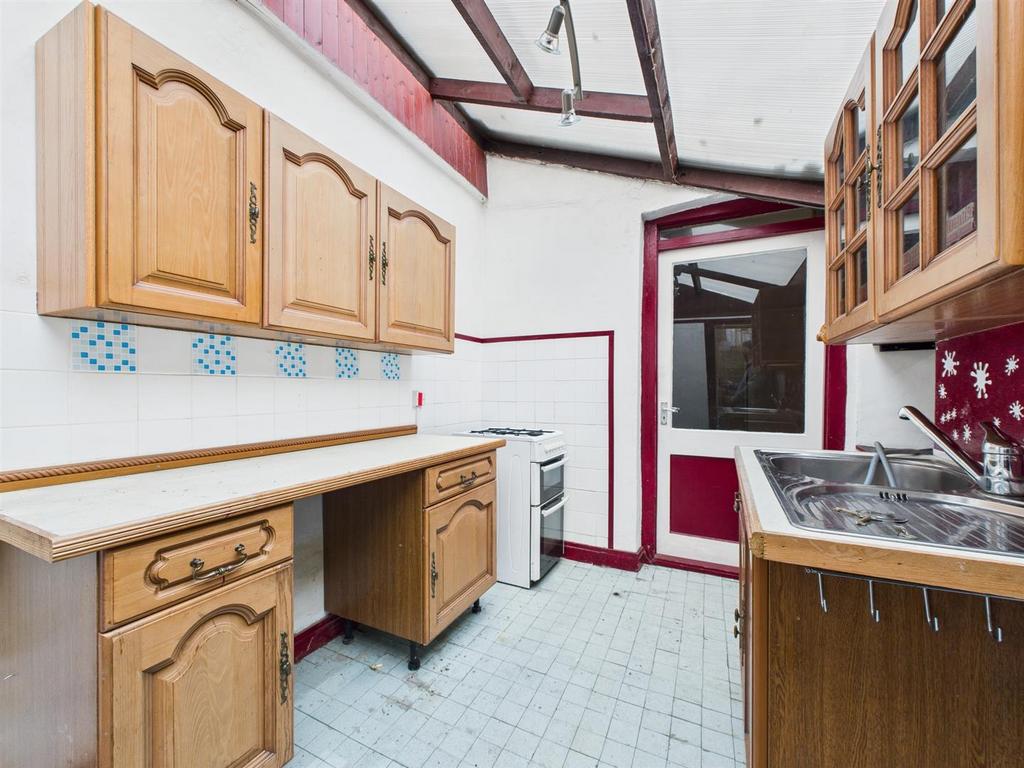 CAM05474 G0-PR0045-STILL009.jpg