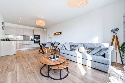 2 bedroom flat to rent, 17 Nellie Cressall Way, London E3