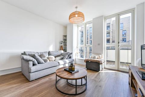 2 bedroom flat to rent, 17 Nellie Cressall Way, London E3