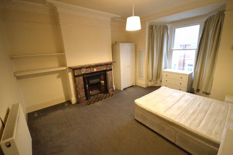 undefined, Wingrove Avenue, Newcastle upon Tyne NE4