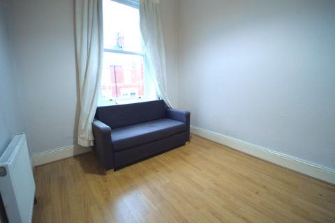 undefined, Wingrove Avenue, Newcastle upon Tyne NE4