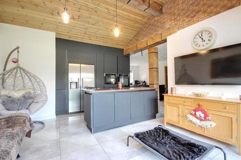 undefined, Orchard Croft, Cottingham