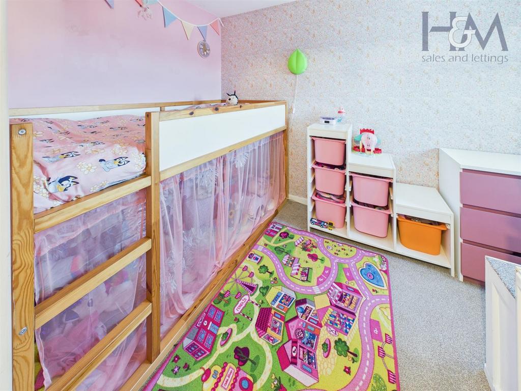 CAM05648 G0-PR0024-STILL041.jpg