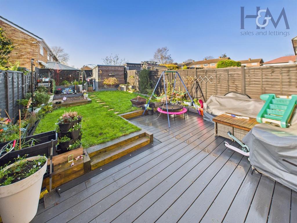 CAM05648 G0-PR0024-STILL056.jpg