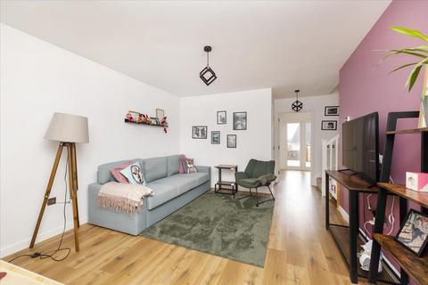 3 bedroom end of terrace house for sale, 9 Whitehouse Road, Gorebridge, EH23