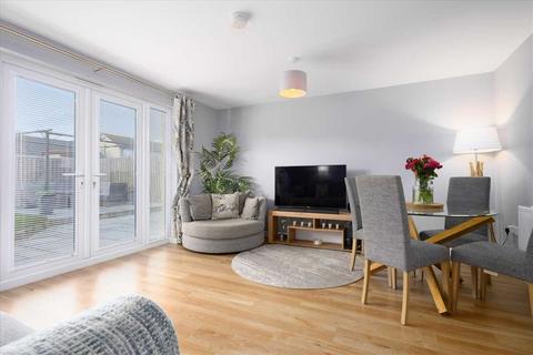 undefined, Inverkeithing KY11