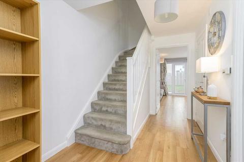 undefined, Inverkeithing KY11