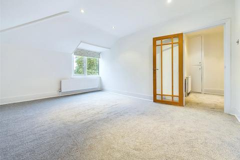 undefined, Woodlands Road, Middlesex